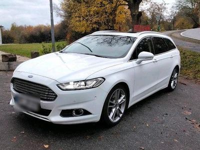 Gebraucht Ford Mondeo Titanium 179 PS (131 kW) 2016 Weiß Limousine