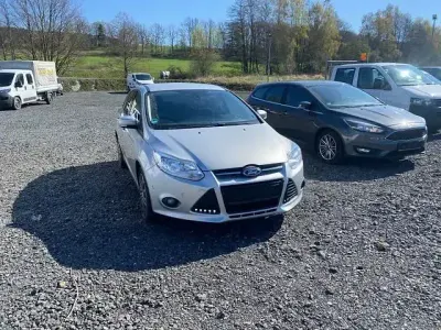 Gebraucht Ford Focus Cool & Connect 125 PS (91 kW) 2014 Grau Kombi