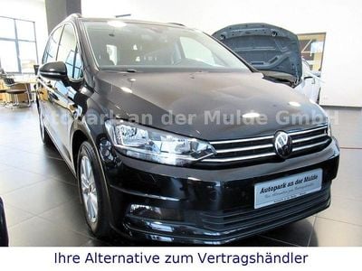Gebraucht VW Touran Comfortline 150 PS (110 kW) 2022 Schwarz Van / Kleinbus