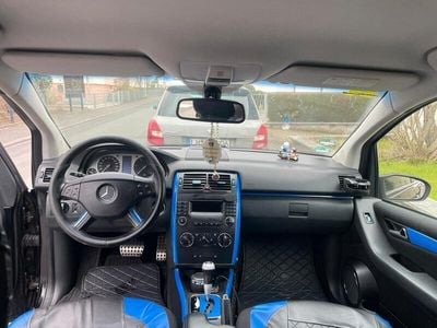 Mercedes B200