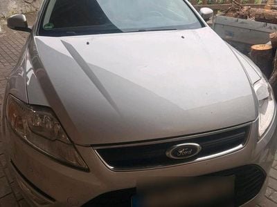 Gebraucht Ford Mondeo 150 PS (110 kW) 2011 Silber Kombi