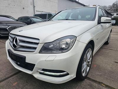 Gebraucht Mercedes C180 Avantgarde 156 PS (114 kW) 2011 Weiß Limousine