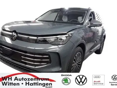 Gebraucht VW Tiguan Elegance 204 PS (150 kW) 2025 Delfingrau metallic SUV