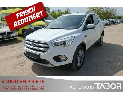 Gebraucht Ford Kuga Titanium 150 PS (110 kW) 2017 Frostweiß SUV