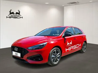 Gebraucht Hyundai i30 Advantage 115 PS (84 kW) 2025 Engine red Limousine