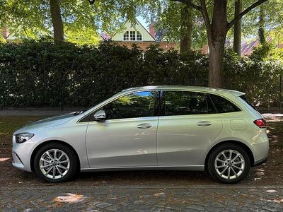 Gebraucht Mercedes B250e 160 PS (117 kW) 2022 Silber Van / Kleinbus
