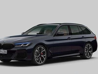 Gebraucht BMW 540 M Sport 333 PS (244 kW) 2023 Carbonschwarz Kombi