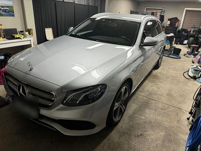 Mercedes E220