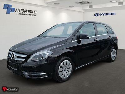 Gebraucht Mercedes B200 156 PS (114 kW) 2014 Schwarz Kleinwagen