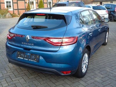 Gebraucht Renault Mégane IV Life 101 PS (74 kW) 2018 Blau Limousine
