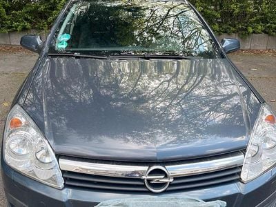 Gebraucht Opel Astra 2008 Grün Kombi