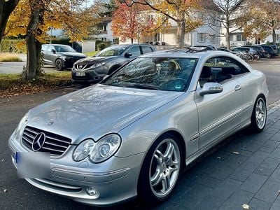 Silber Gebraucht 2004 Mercedes CLK500 AMG Coupé | 13.700 € (Teuer)