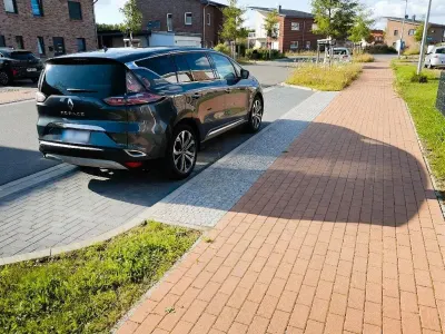 Gebraucht Renault Espace Initiale Paris 225 PS (165 kW) 2018 Grau Van / Kleinbus