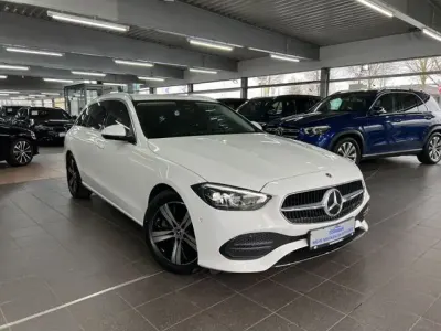 Gebraucht Mercedes 220 Advanced 197 PS (144 kW) 2023 Polarweiss Kombi