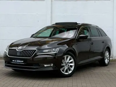 Gebraucht Skoda Superb Style 150 PS (110 kW) 2018 Braun Kombi