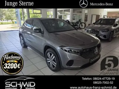 Gebraucht Mercedes EQA250+ Night 139 kW (190 PS) 2025 Metalliclack mountaingrau SUV