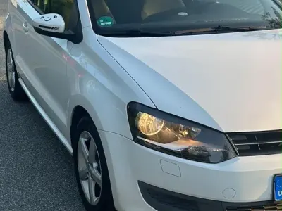 Gebraucht VW Polo 69 PS (50 kW) 2010 Weiß Kleinwagen