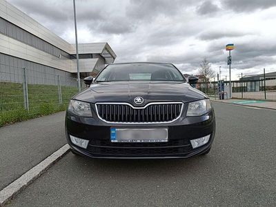Gebraucht Skoda Octavia Ambition 140 PS (102 kW) 2014 Schwarz Kombi