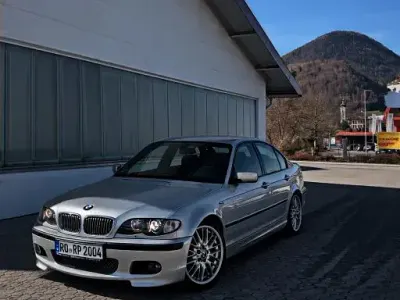 Gebraucht BMW 320 Sport Line 170 PS (125 kW) 2004 Silber Limousine