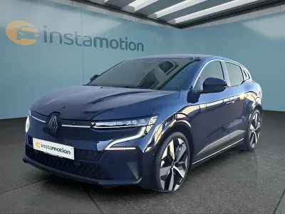 Używany Renault Mégane 160 kW (218 KM) 2025 Niebieski Sedan/Limuzyna