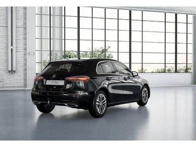 Gebraucht Mercedes A180 Progressive 136 PS (100 kW) 2024 Schwarz kosmosschwarz metallic Limousine