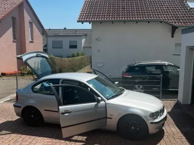 Gebraucht BMW 316 Compact 116 PS (85 kW) 2001 Silber Kleinwagen