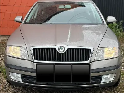 Gebraucht Skoda Octavia Elegance 160 PS (117 kW) 2008 Silber Limousine