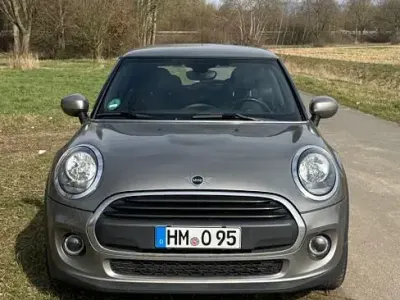Usata Mini ONE 102 CV (75 kW) 2020 Beige Utilitaria