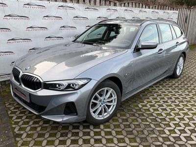 Grau Gebraucht 2022 BMW 330e Sport Line Limousine | 24.999 € (Fairer Preis)