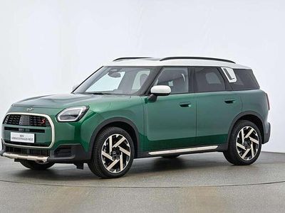 Second-hand Mini Countryman Favoured 218 CP (160 kW) 2025 Verde SUV