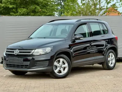 Gebraucht VW Tiguan Trendline 122 PS (89 kW) 2015 Schwarz SUV