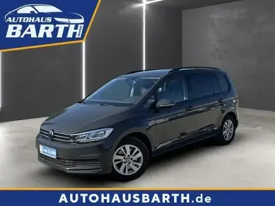 Gebraucht VW Touran 150 PS (110 kW) 2021 Grau Van / Kleinbus
