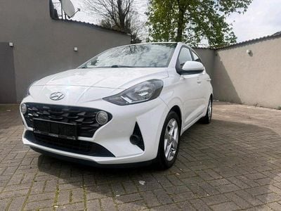 Gebraucht Hyundai i10 86 PS (63 kW) 2020 Weiß Kleinwagen