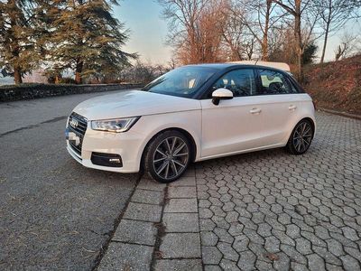 Weiß Gebraucht 2017 Audi A1 Sportback Sport Kleinwagen | 11.100 € (Fairer Preis)
