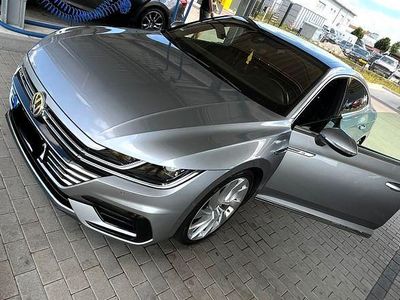 Silber Gebraucht 2018 VW Arteon R-line Limousine | 24.500 € (Etwas zu teuer)
