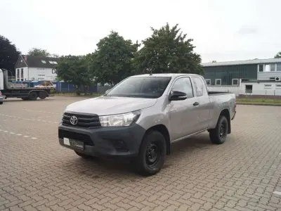 Gebraucht Toyota HiLux Comfort 150 PS (110 kW) 2017 Silber Pickup