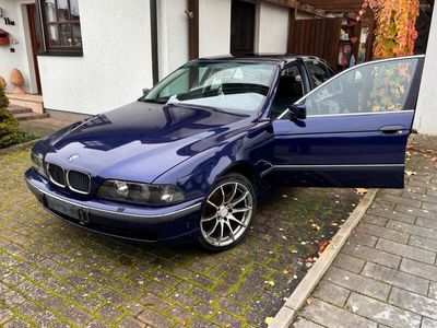 BMW 523