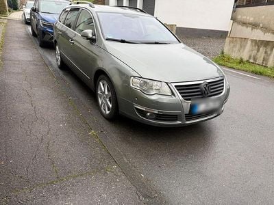 Grau Gebraucht 2008 VW Passat Kombi | 4.900 € (Fairer Preis)