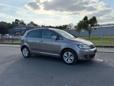 Gebraucht VW Golf Plus Cross 105 PS (77 kW) 2013 Braun Limousine