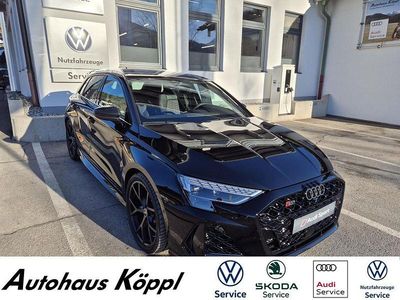 Schwarz Neu 2026 Audi RS3 Sport Limousine | 71.990 €