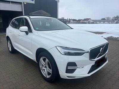 Gebraucht Volvo XC60 Momentum 197 PS (144 kW) 2021 Weiß SUV