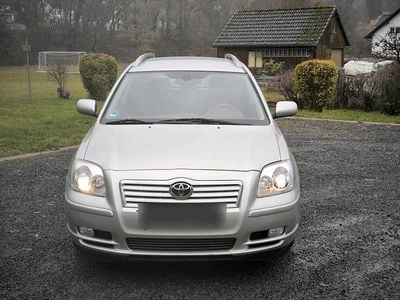 Gebraucht Toyota Avensis 116 PS (85 kW) 2004 Grau Kombi