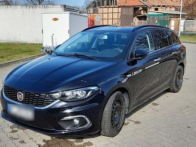 Gebraucht Fiat Tipo Lounge 120 PS (88 kW) 2018 Schwarz Kombi