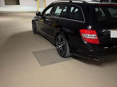 Mercedes C320
