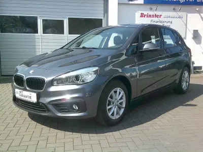 Gebraucht BMW 218 Sport Line 136 PS (100 kW) 2017 Grau Kombi