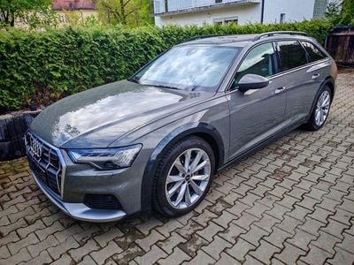Grau Gebraucht 2022 Audi A6 Allroad Basis Kombi | 49.900 € (Fairer Preis)