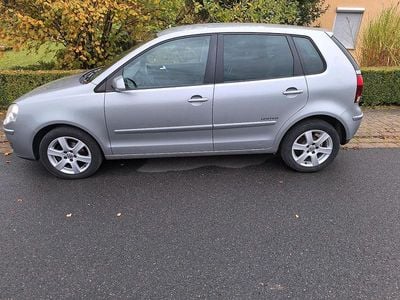 Silber Gebraucht 2009 VW Polo Kleinwagen | 2.100 € (Guter Preis)