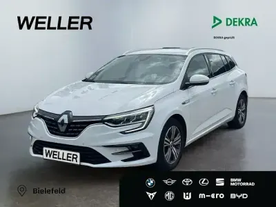 Gebraucht Renault Mégane IV Intens 158 PS (116 kW) 2021 Gletscherweiß Kombi
