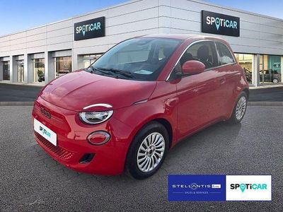 Gebraucht Fiat 500e Red 86 kW (118 PS) 2023 Rot Limousine