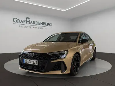 Gebraucht Audi RS3 Comfort 400 PS (294 kW) 2026 Beige Limousine